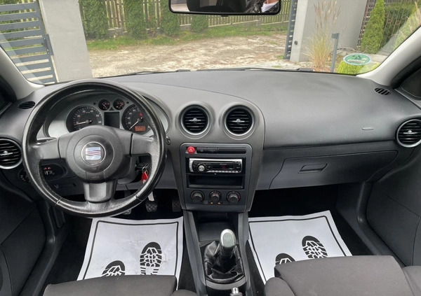 Seat Ibiza cena 11500 przebieg: 193000, rok produkcji 2006 z Rzeszów małe 191